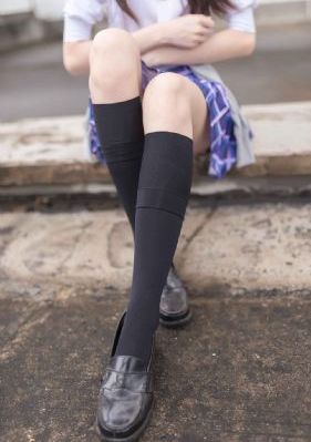 监狱女孩